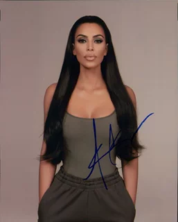 Kim Kardashian autograph