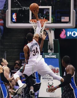 Giannis Antetokounmpo autograph