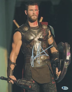Chris Hemsworth autograph