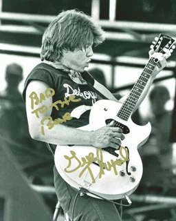 George Thorogood autograph