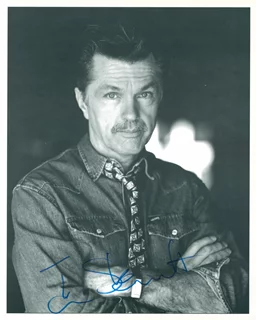 Tom Skerritt autograph