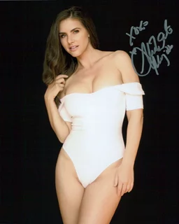 Alison Waite autograph