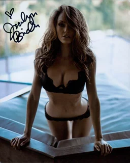 Jocelyn Binder autograph