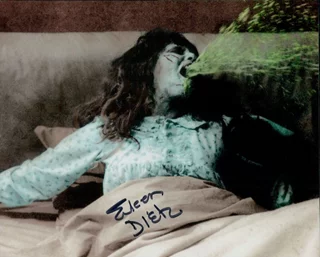 Eileen Dietz autograph