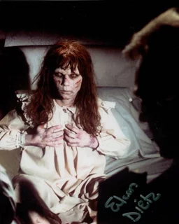 Eileen Dietz autograph