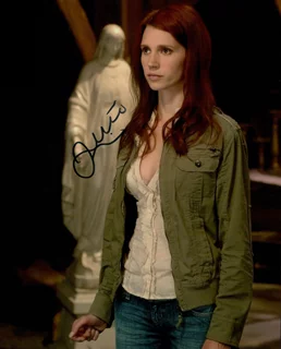 Julie McNiven autograph