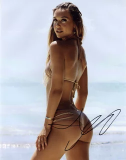 Alexis Ren autograph