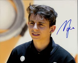 Moises Arias autograph