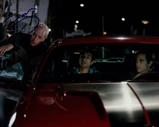 Dan Gilroy autograph