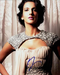 Poorna Jagannathan autograph