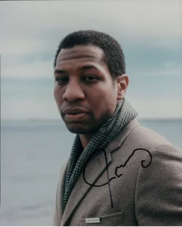 Jonathan Majors autograph