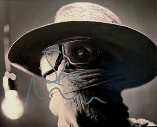 Stephen Merchant autograph