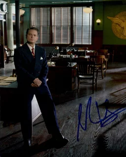 Shea Whigham autograph