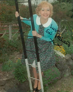 Su Pollard autograph