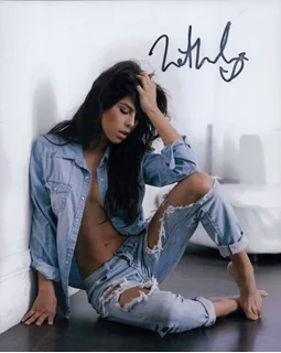 Nathalia Castellon autograph