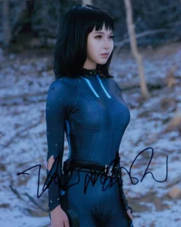 Aurora Ouyang autograph