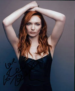 Eleanor Tomlinson autograph