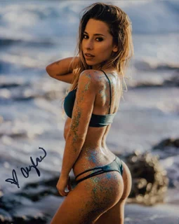 Ayla Woodruff autograph