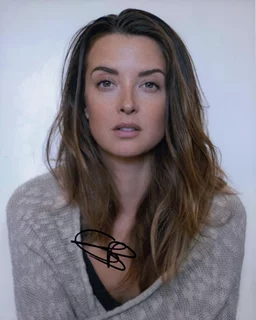 Emily Baldoni autograph