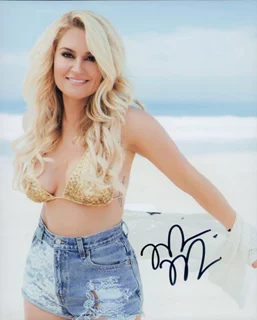 Mara Marini autograph