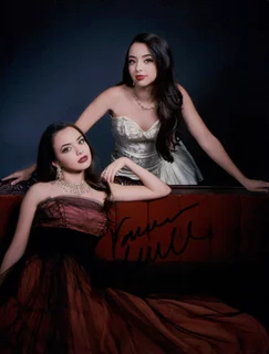 Vanessa Merrell autograph