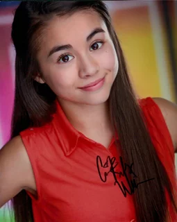 Ciara Wilson autograph