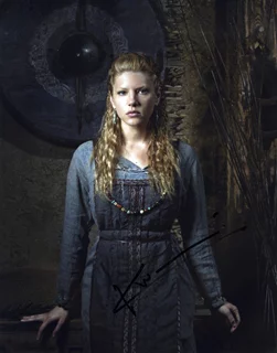 Katheryn Winnick autograph