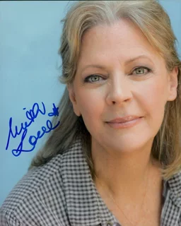 Roslyn Gentle autograph