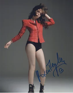 Roxane Mesquida autograph
