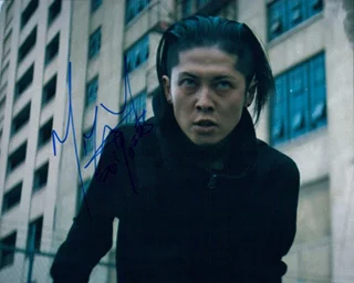 Miyavi autograph