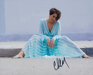 Cynthia Kaye McWilliams autograph