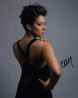 Cynthia Kaye McWilliams autograph