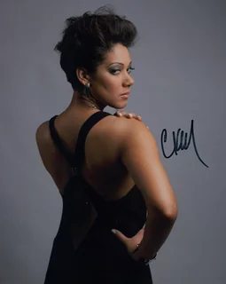 Cynthia Kaye McWilliams autograph