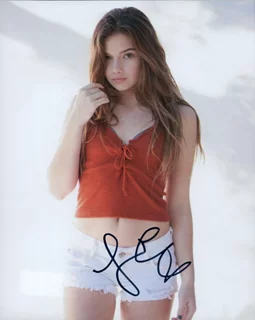 Alexis Jayde Burnett autograph