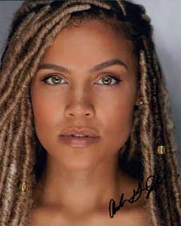 Amanda Grace Jenkins autograph