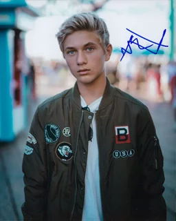 Thomas Kuc autograph