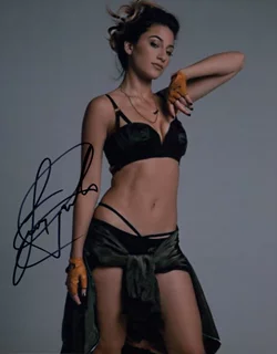 Lexy Panterra autograph