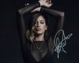 Lexy Panterra autograph