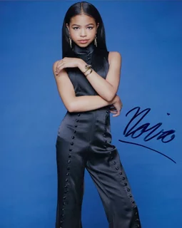 Navia Ziraili Robinson autograph