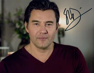 Steve Bacic autograph