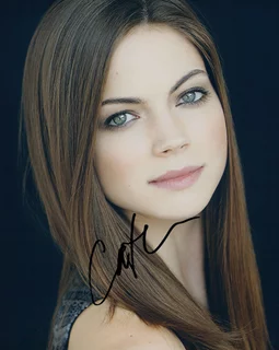 Caitlin Carver autograph