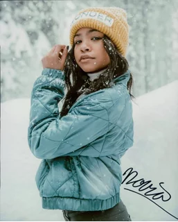 Navia Ziraili Robinson autograph