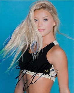 Kaylyn Slevin autograph