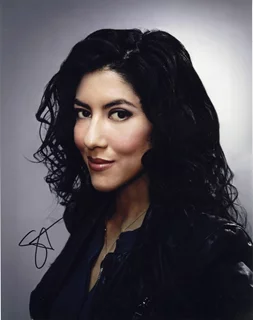 Stephanie Beatriz autograph