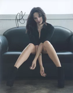 Ruby Modine autograph