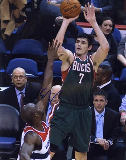 Ersan Ilyasova autograph