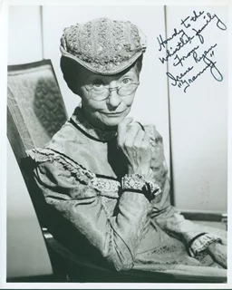 Irene Ryan autograph
