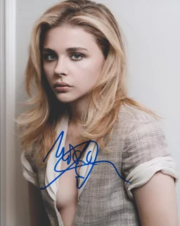 Chloe Moretz autograph