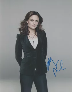 Emily Deschanel autograph