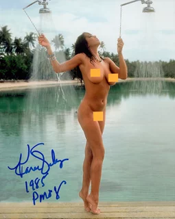 Karen Velez autograph